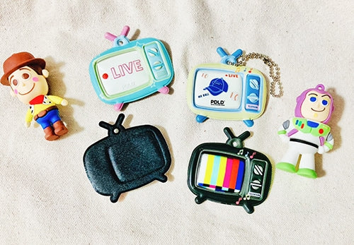 レトロTVキーホルダー(蓄光生地/DS生地・ボールチェーン付き・キーホルダーに変更可能)
